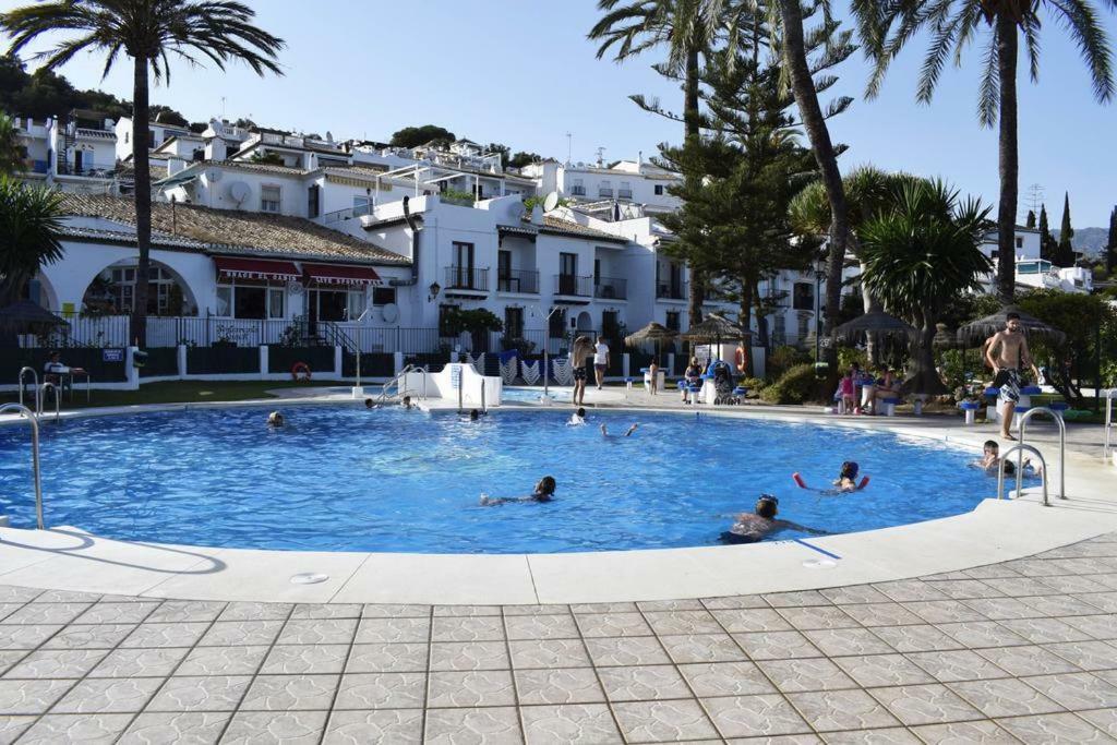 Casa Angelines Holiday Home Nerja Eksteriør billede